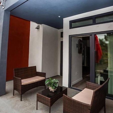 Studio With Large Balcony- San Diego Gateway Exterior foto